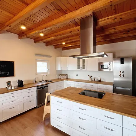 Emily Mit Hot Tub Und Meerblick *