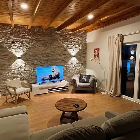 Emily Mit Hot Tub Und Meerblick *