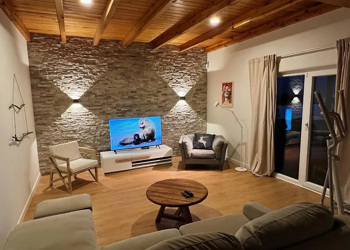 Emily Mit Hot Tub Und Meerblick *